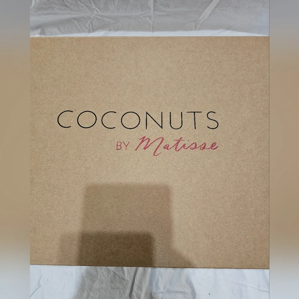 NIB Coconuts by Matisse Brown Boots - Picture 11 of 12